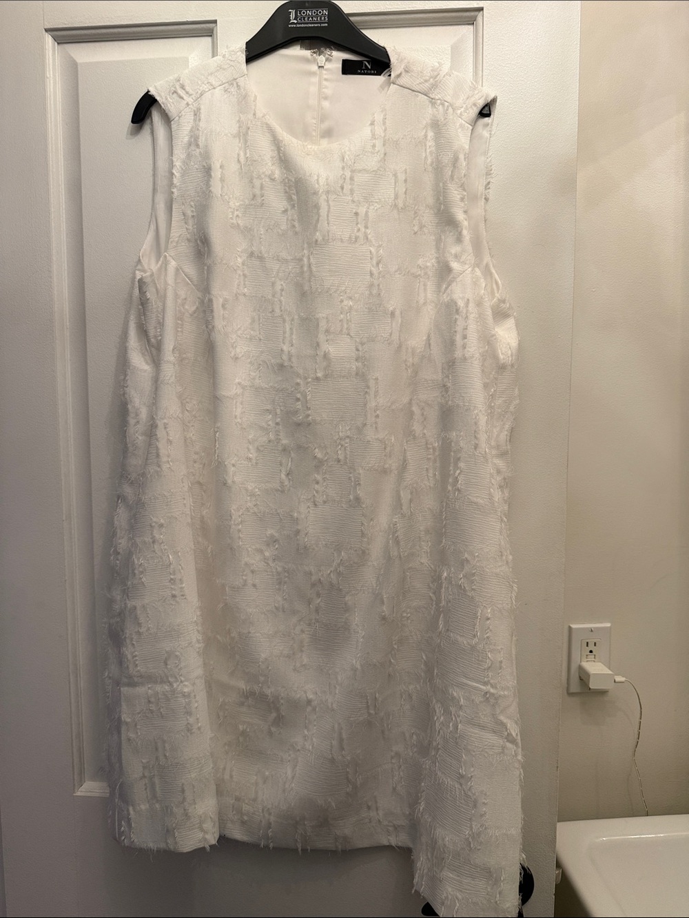 Natori White Textured Sleeveless Shift Mini Dress